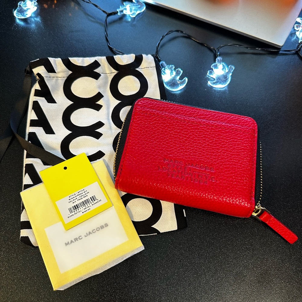 Marc Jacobs Compact Zip Wallet